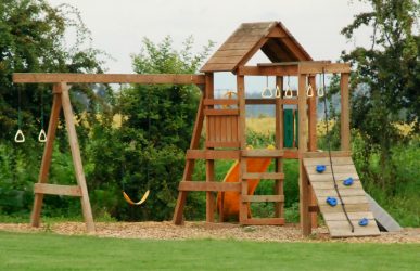 Building wooden swing sets