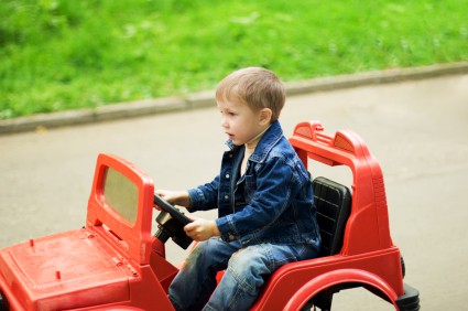 Electric ride-on Toys, yes or no? | Cool Outdoor Toys